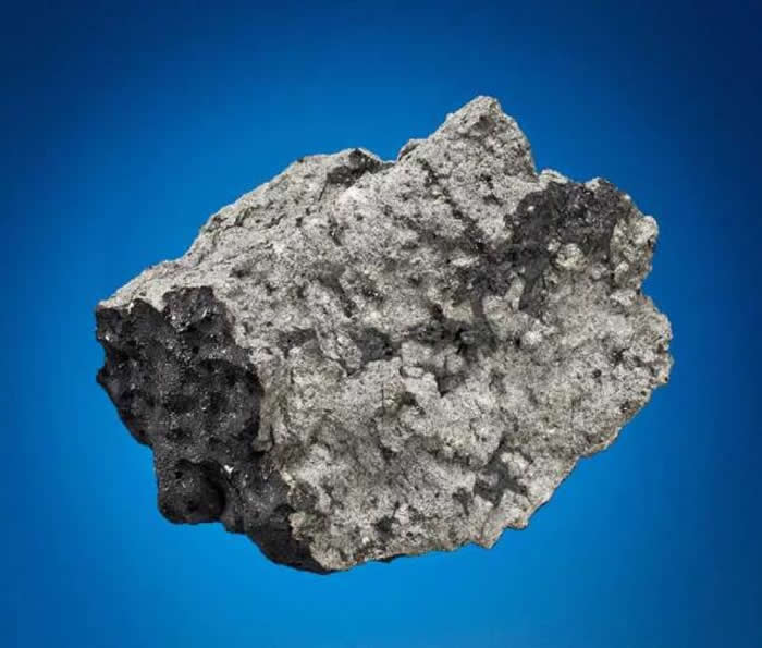澳大利亚麦格理大学最新研究发现碳质球粒陨石内部100万年内可能有水流动过